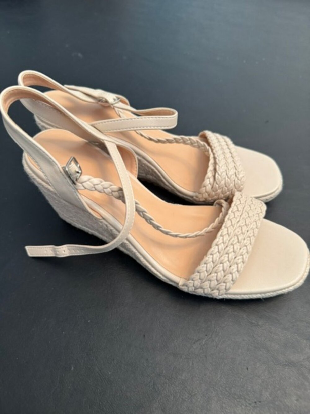 Womens Wedge Sandles New - Never Worn - Size 8.5 - Picture 5 of 7